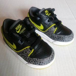 NIKE Assault Toddlers Shoes